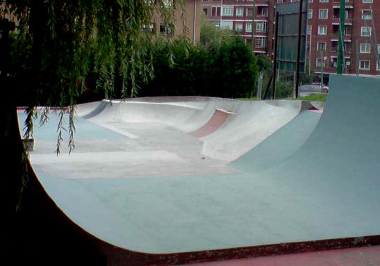Las Arenas Skatepark
