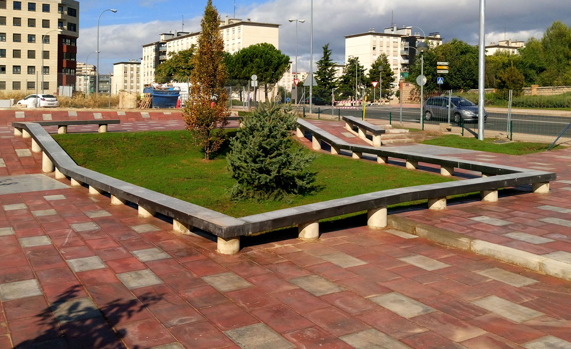 Logrono Skate Plaza 
