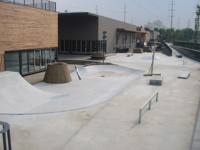 Jinqiao Skatepark 