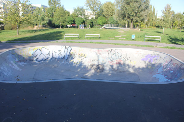 Wustrower Park Bowl