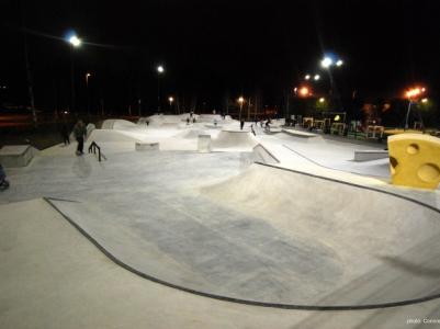 Moon Skate Park 
