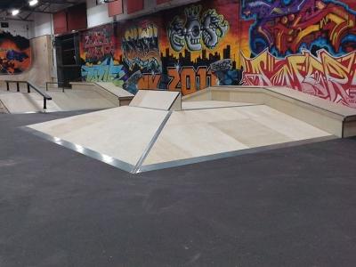 Skateland Indoor Park 
